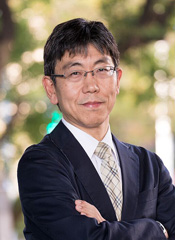 Akiyoshi Shioura