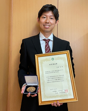 Associate Professor (Lecturer) Satoshi Miura