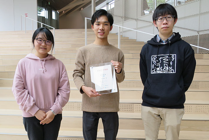 Mirai Draft BIGLOBE award winners (from left): Saki Oogawara, Kei Matsumura, Tomoki Ichimura