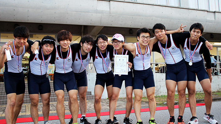 (from left) Shirakata, Sanuki, Fujiwara, Masuda, Uchida, Shimizu, Nose, Nomura, Horimoto