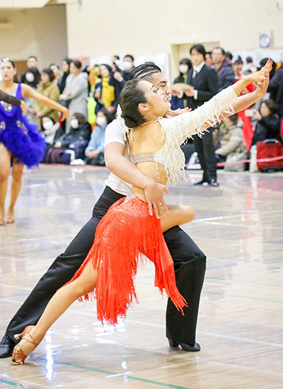 Kaido Suzuki, 3rd year, Physics
Saki Sakurai, 3rd year, Life Science and Technology
9th in samba, 9th in paso doble for 2nd and 3rd-year students