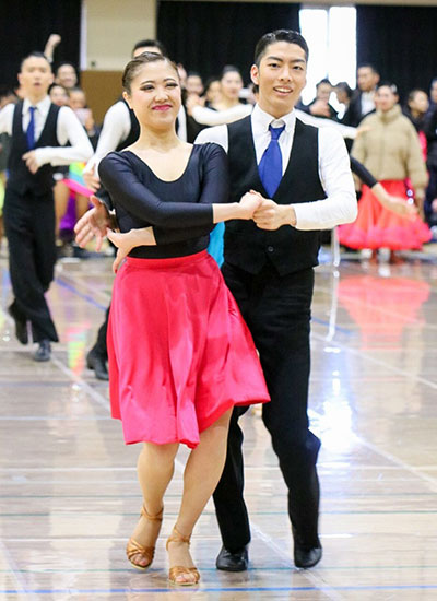 Nozomi Ogawa, 1st year, School of Science
Chiharu Kimura, Shirayuri University
7th in samba for 1st-year students