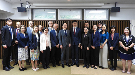 Singaporean ambassador, university and A*STAR representatives visit Tokyo Tech