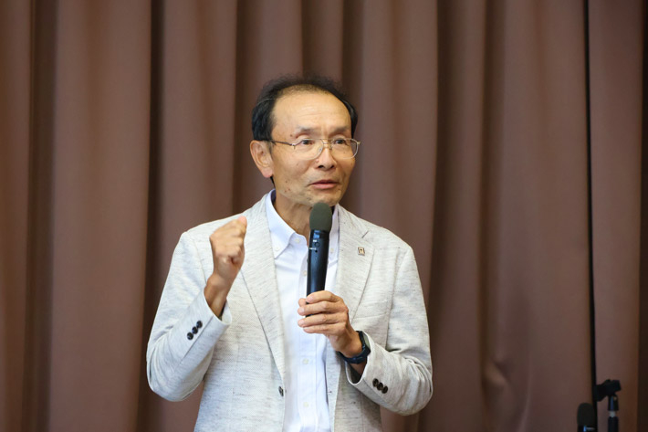 Executive Vice President for Research Initiatives Watanabe