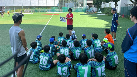 ELSI students organize Blue Sky Lecture for budding elementary school soccer stars