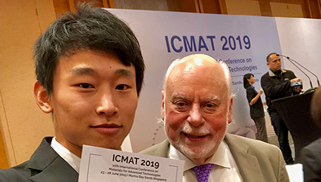 菊池幸祐さんがシンガポールで行われた国際会議ICMAT2019でポスター賞を受賞
