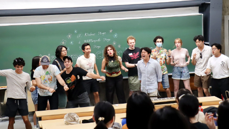 混声合唱団コール・クライネスがイェール大学のアカペラサークル「Whiffenpoofs」と交流会を開催