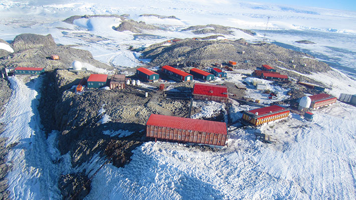 Dumont d'Urville Station in Antarctica PHOTOGRAPH BY Sakiko Ishino in 2017 (supported by the French Polar Institute (Institut Polaire Francais Paul Emile Victor - IPEV))