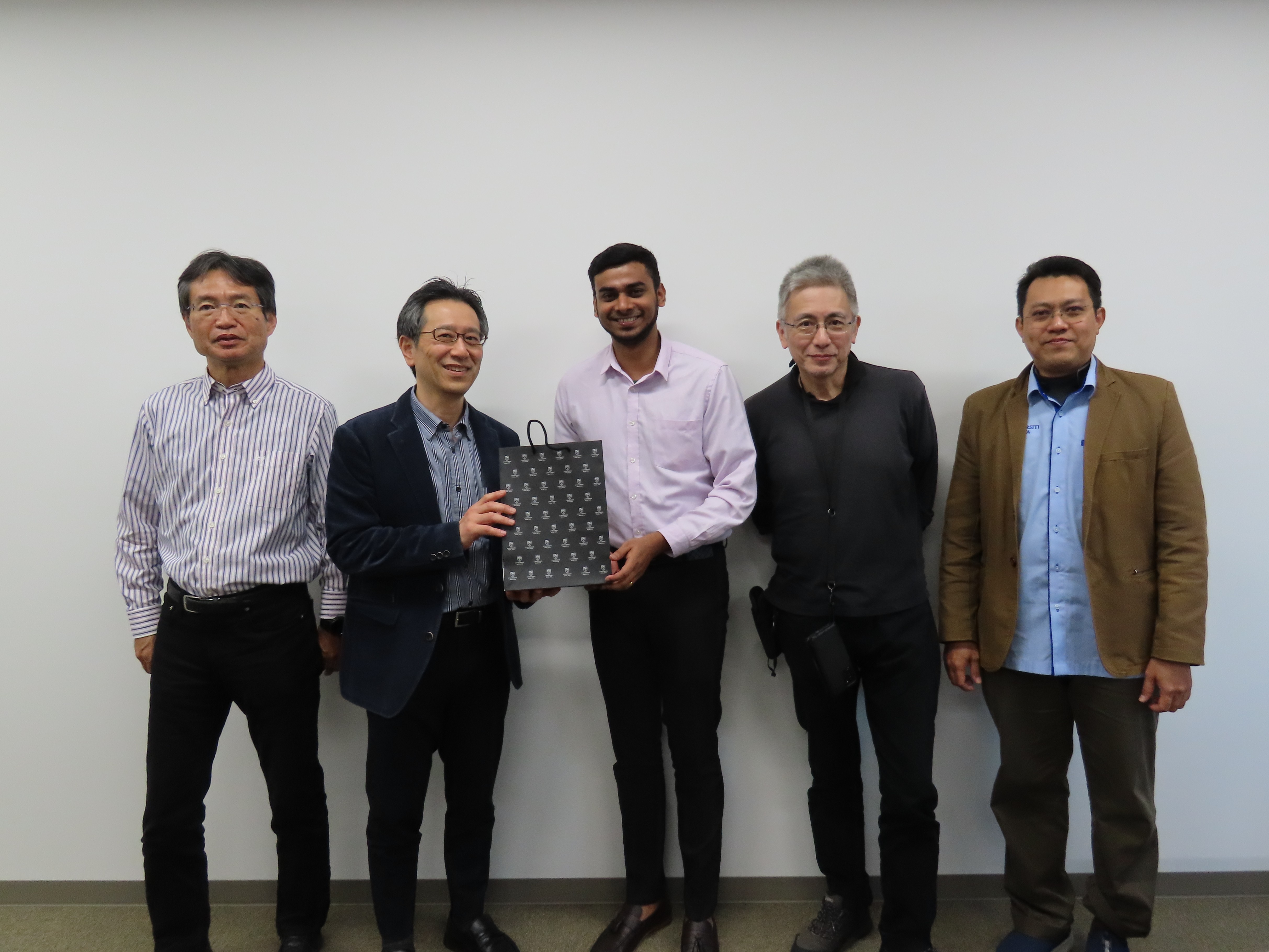 マラヤ大学（マレーシア）一行が情報理工学院を訪問