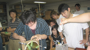 Creativity Development Courses that Teach the Joy of "Monozukuri"