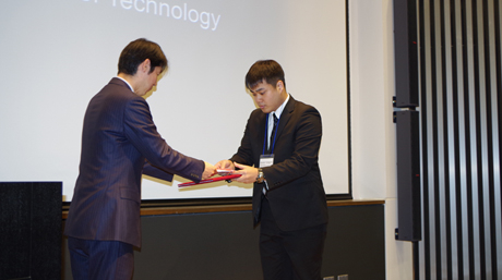 水本・庄司研究室の山口龍介君がMOC Student Awardを受賞