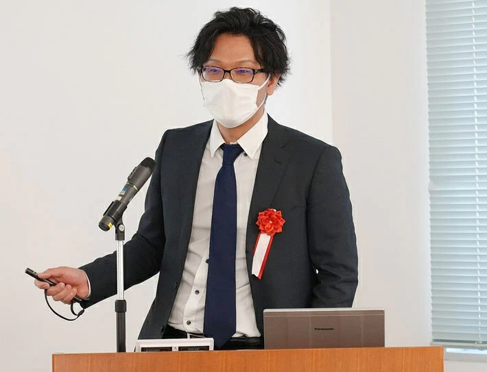 Assistant Professor Shintaro Azuma
