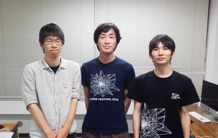 Team new_moon_with_face (from left): Masuda, Miyamoto, Yoshino