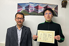 Mr.Hiroki Kan(right) and Prof. Hirohiko Kaneko