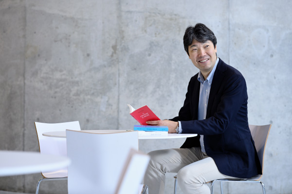 Associate Professor Koichiro Mitsubori