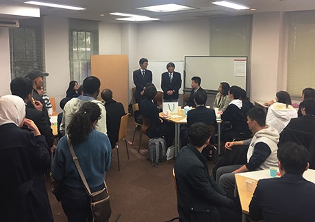 Greeting during coffee hours by VP for Teaching and Learning Jun-ichi Imura