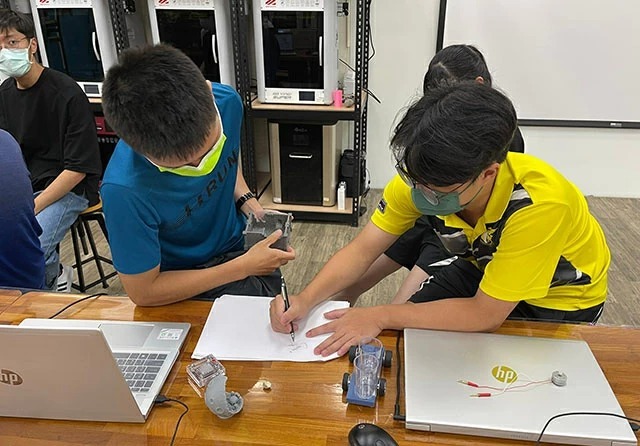 Students designing and prototyping at Taiwan Tech